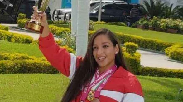 بطلة السباحة البارالمبية أية أيمن