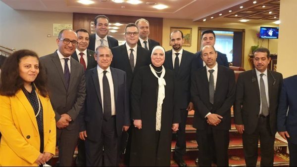 نيفين جامع 