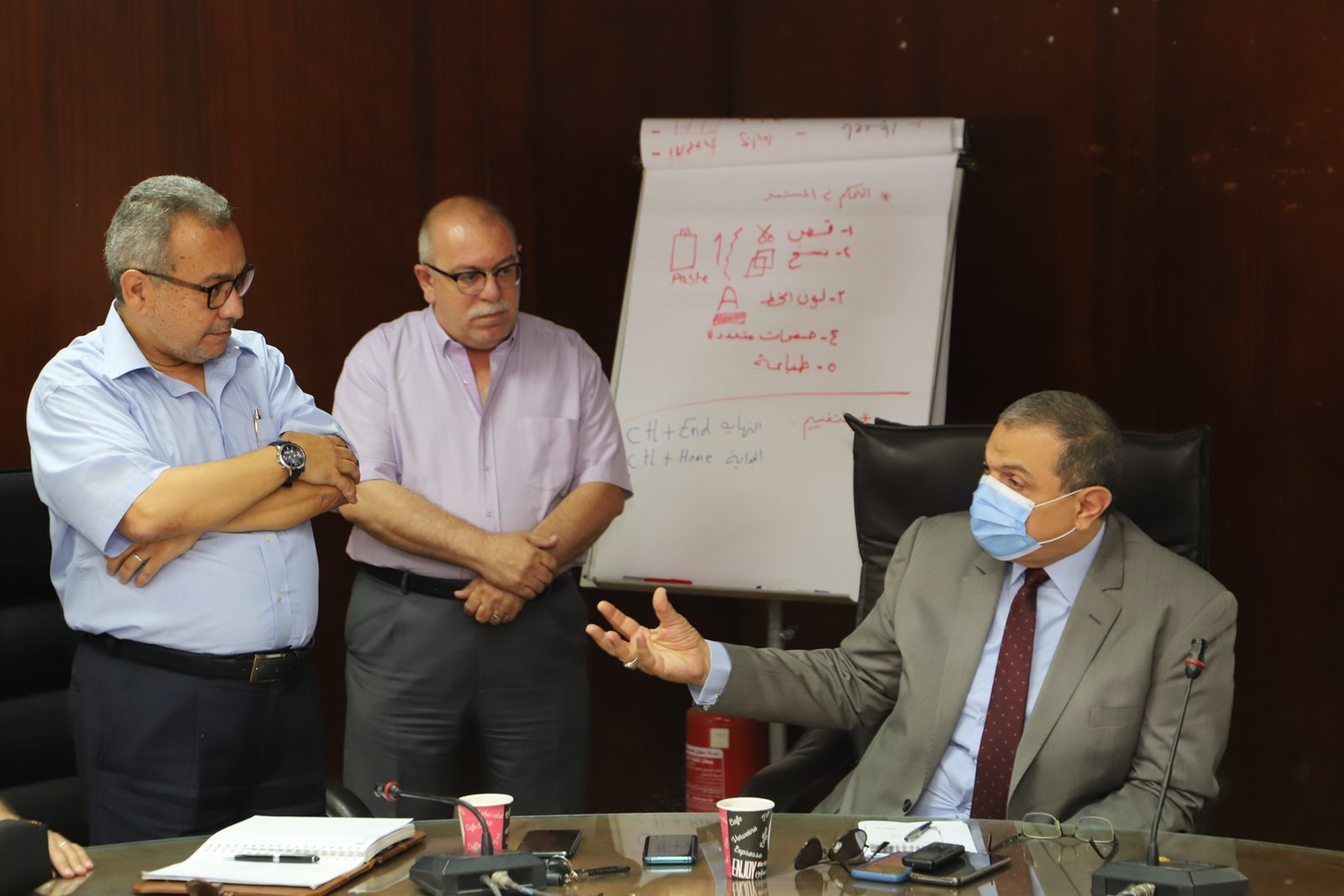 محمد سعفان وزير القوي العاملة  