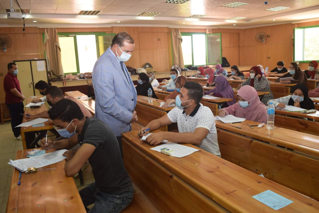 رئيس جامعة سوهاج