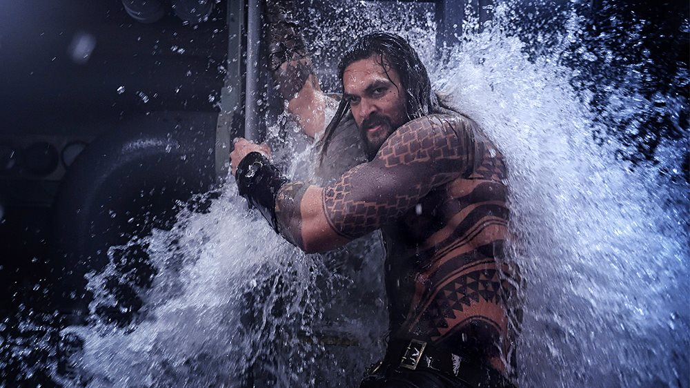جيسون موموا في فيلم Aquaman