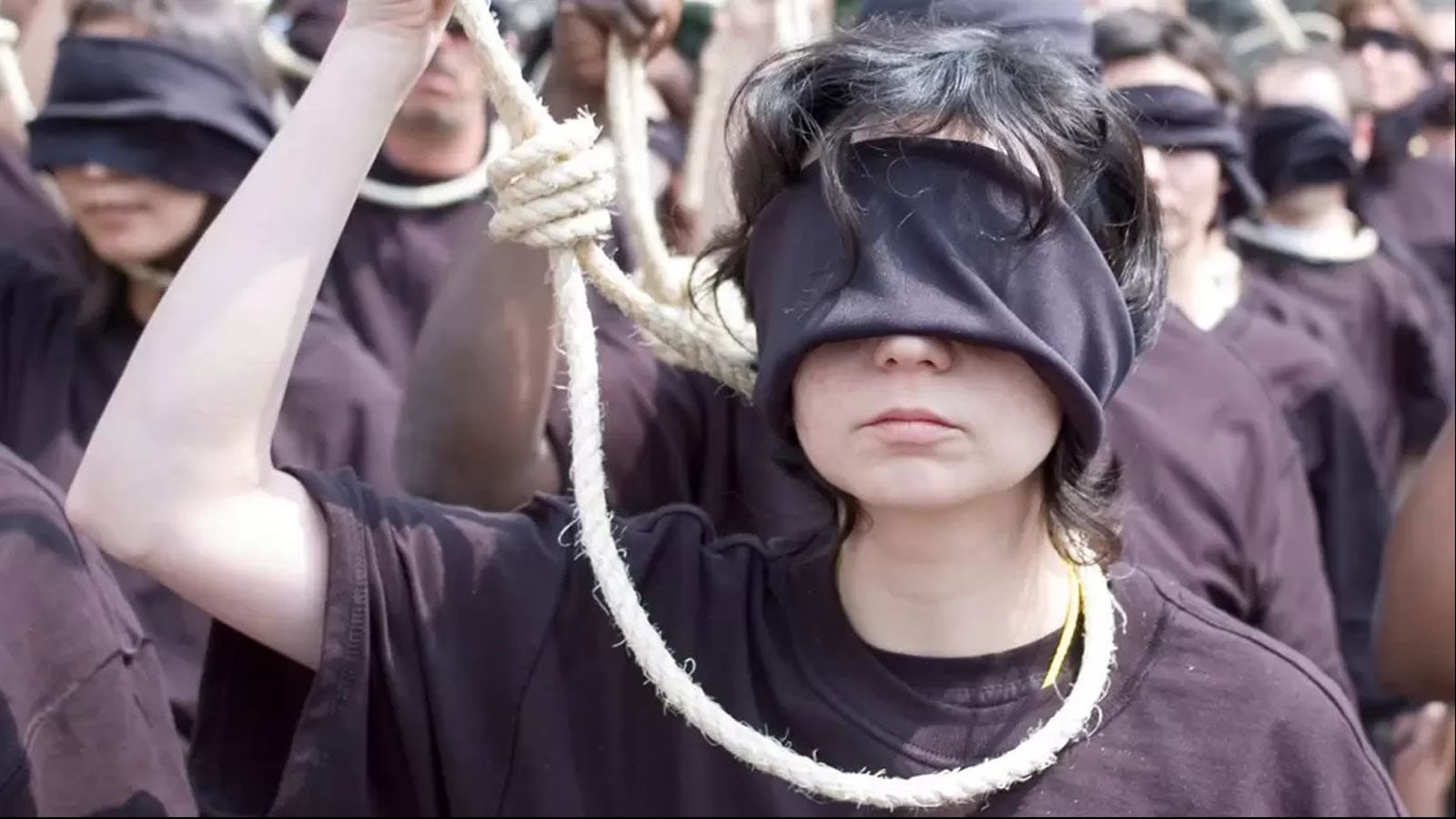 مطالب بوقف اعدام شاب