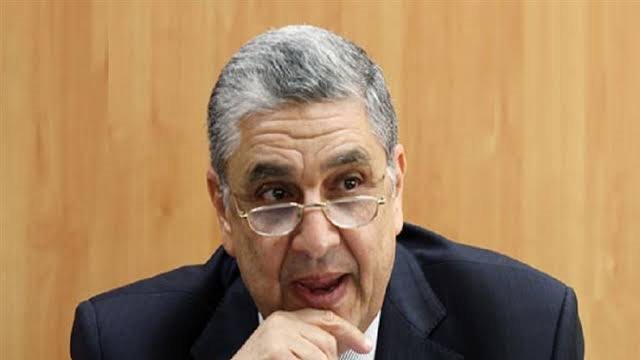 وزير الكهرباء