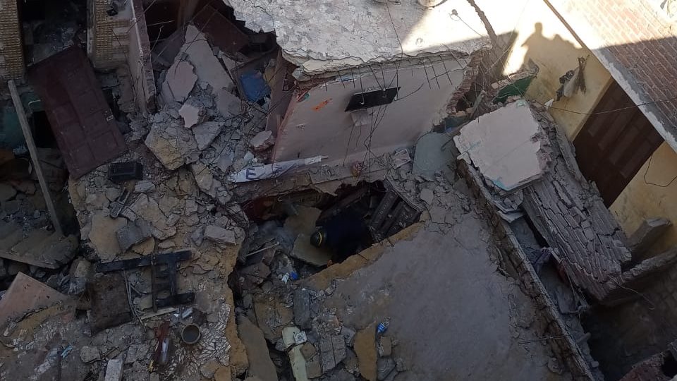 انهيار عقار غرب الإسكندرية