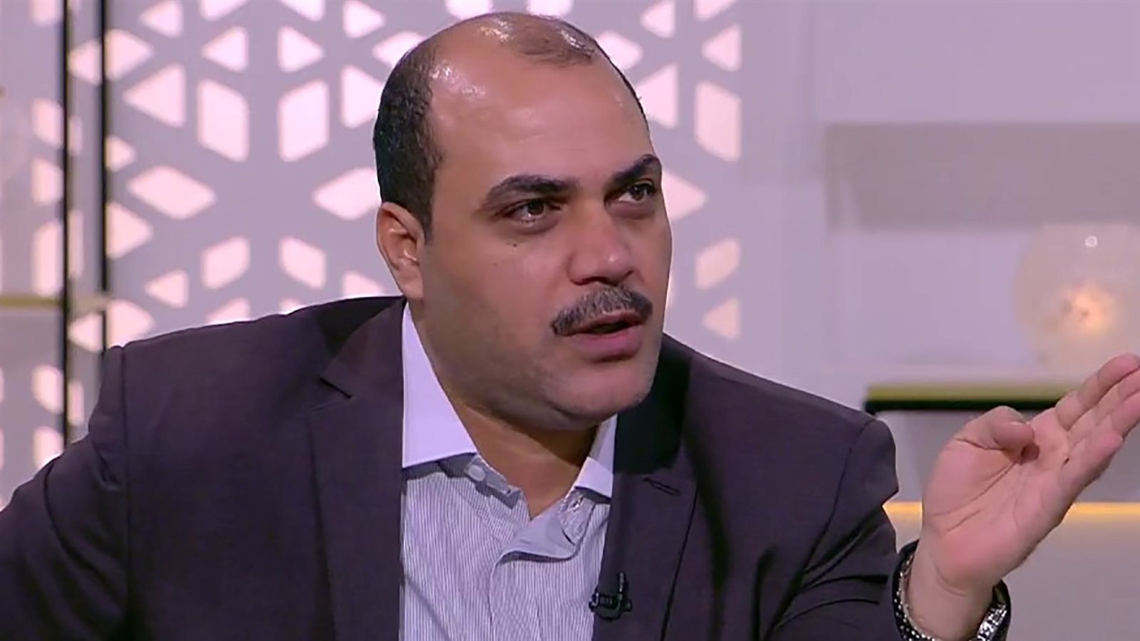 الباز