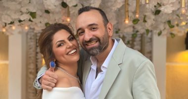 عمرو سلامة وزوجته