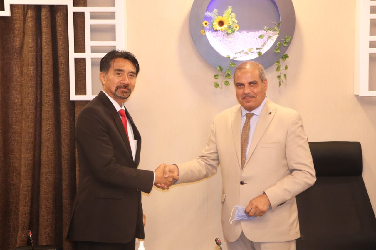 سفيرد اندونيسيا ورئيس جامعة الازهر سفيرد اندونيسيا ورئيس جامعة الازهر