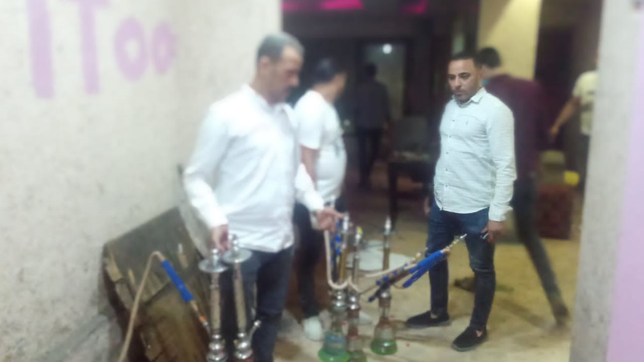 غلق المقاهي 