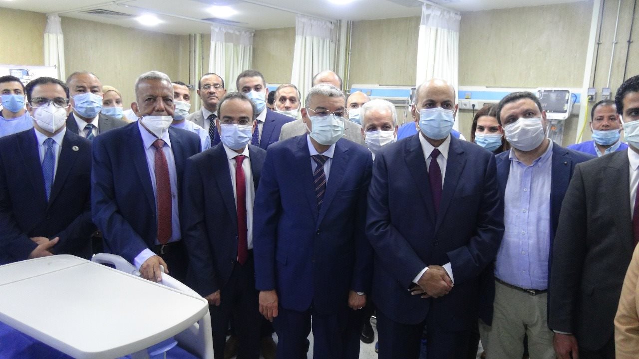 العنايه المركزة بالمنيا