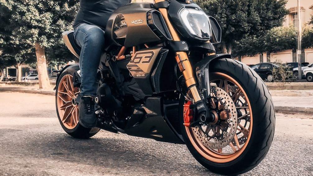 دراجة دوكاتي ديافل لامبورجيني 