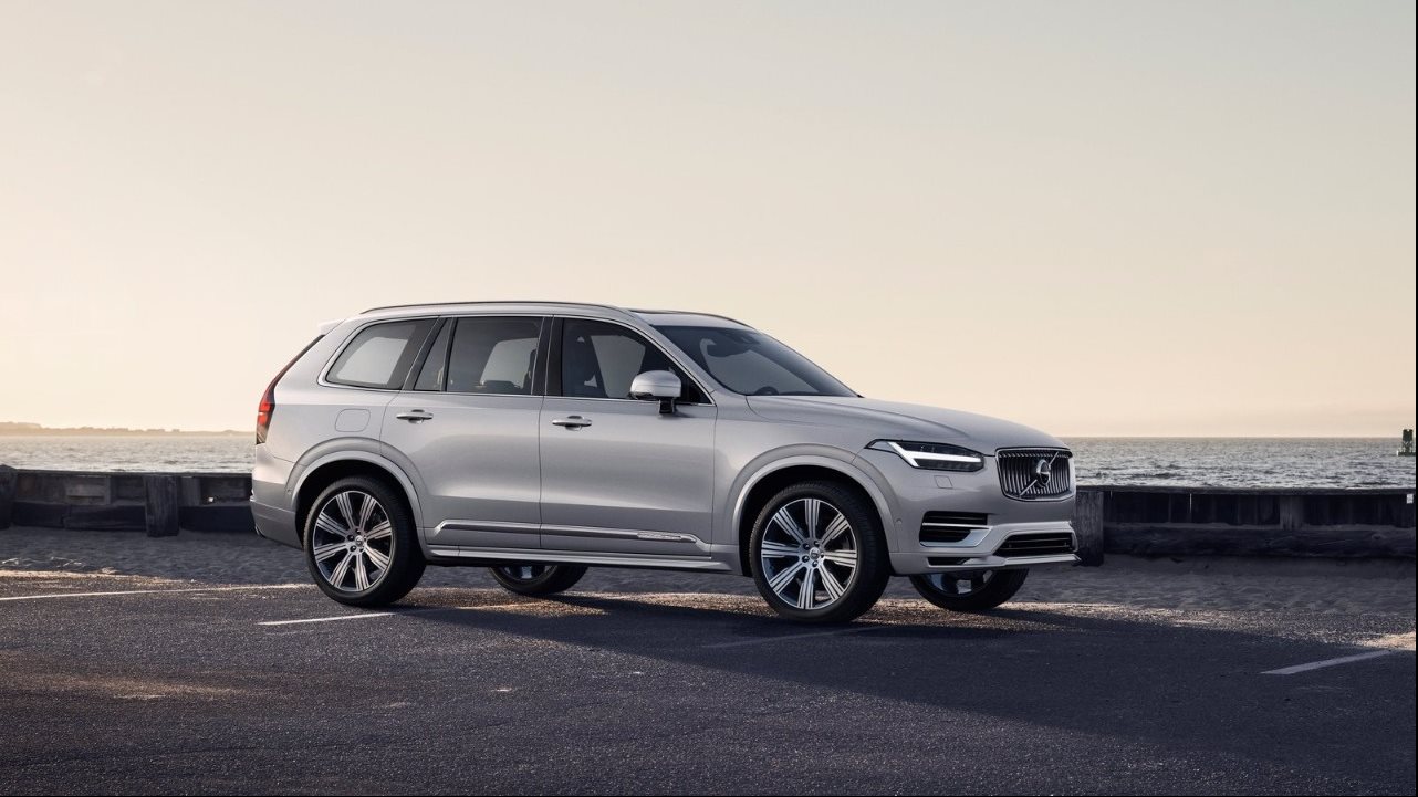 سعر ومواصفات فولفو XC 90 موديل 2021 فى السعودية