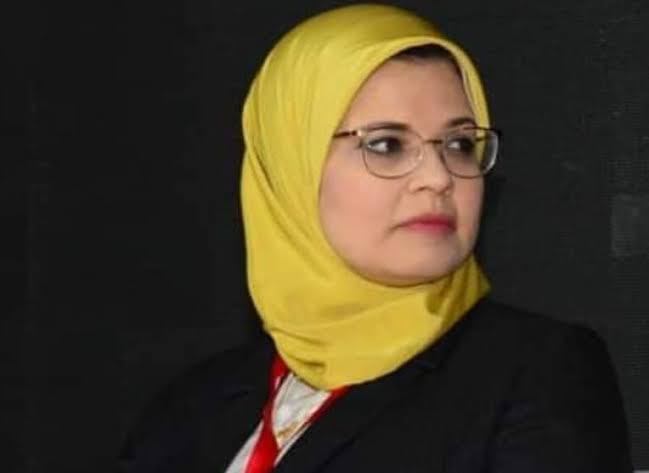 عصمت ياسين خبيرة أسواق المال 