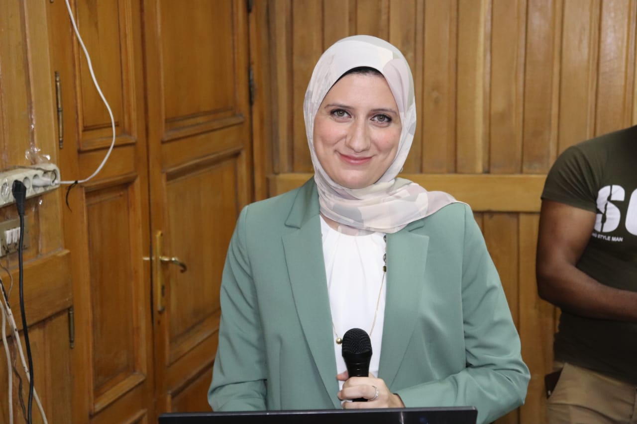 الباحثة الطبيبة دينا إبراهيم 