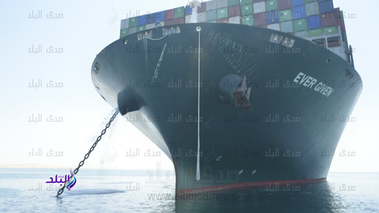 أيفر جيفين تغادر قناة السويس