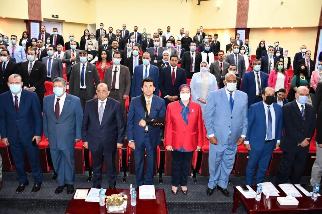 وزيرا التنمية المحلية والشباب والرياضة 