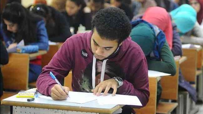 طلاب الثانوية العامة 