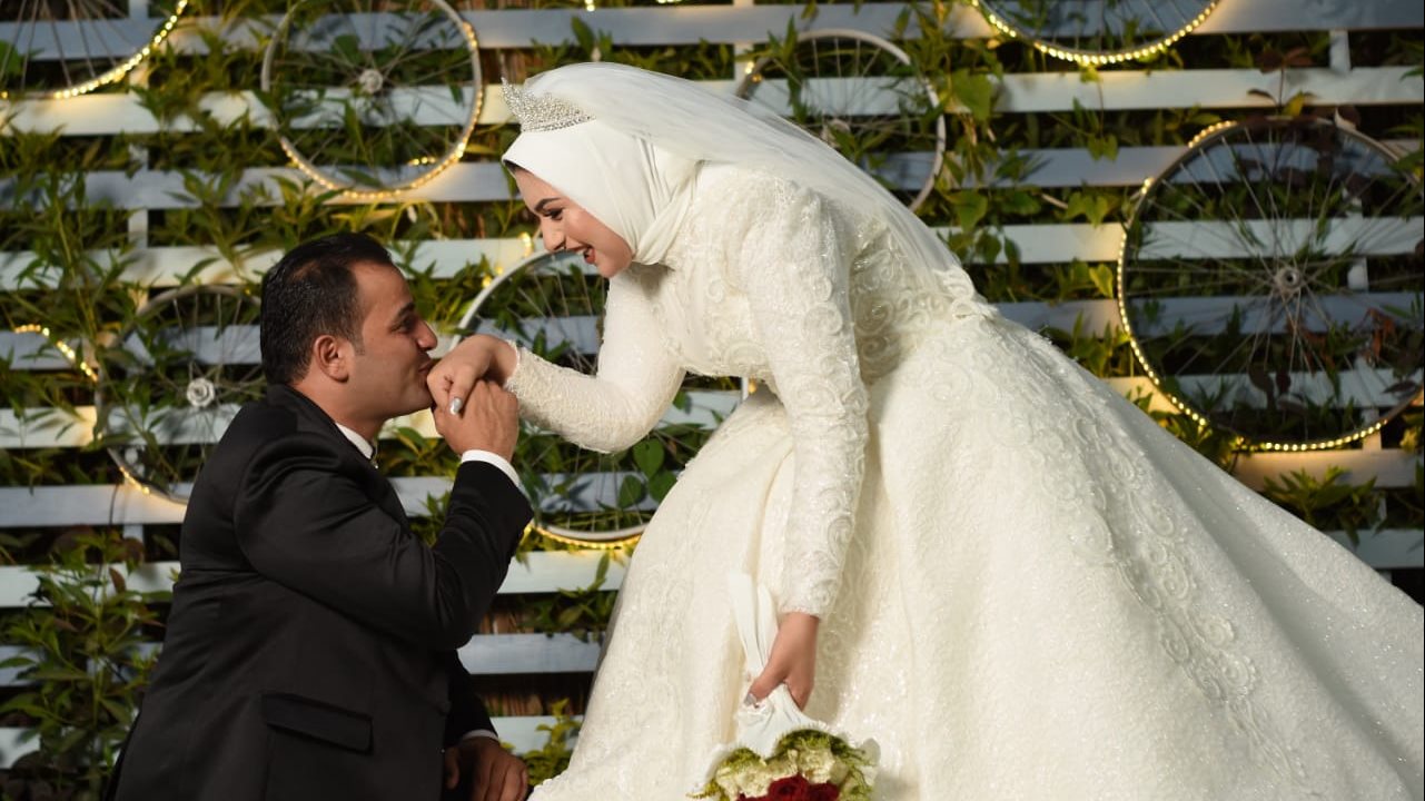 ناجي الفايد وعروسته أسماء رجب