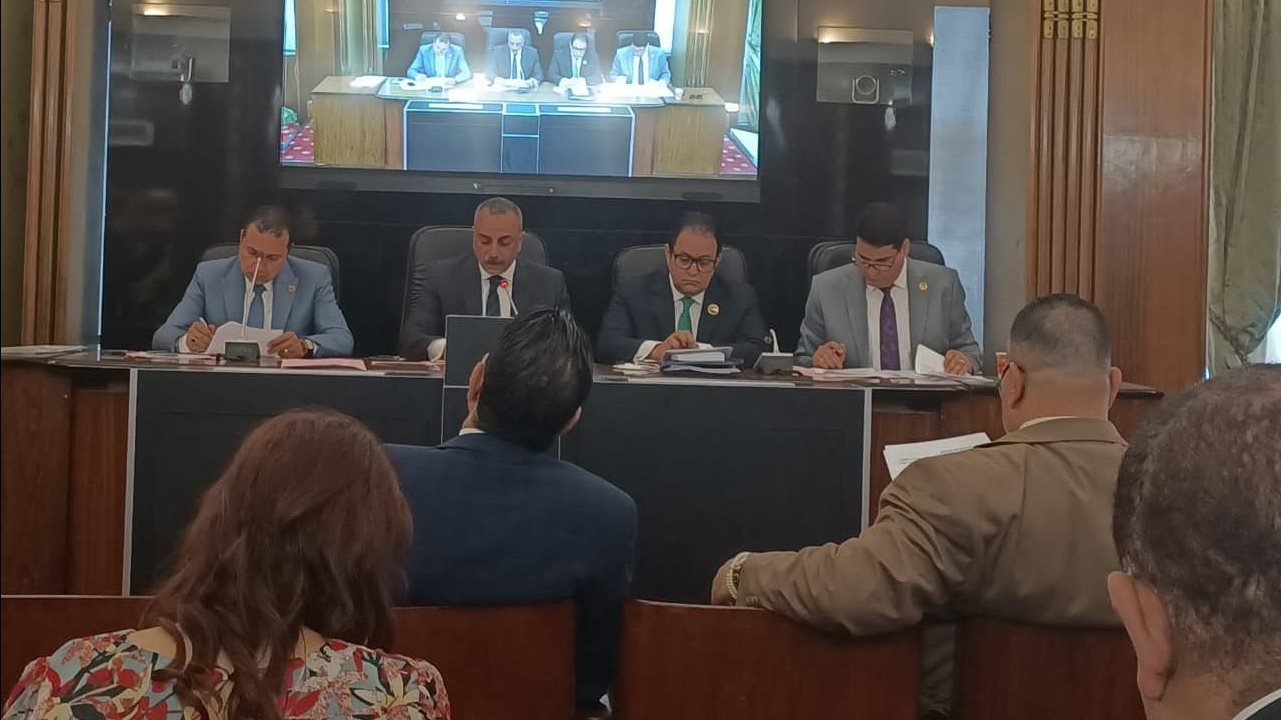 اللجنة التشريعية بالبرلمان