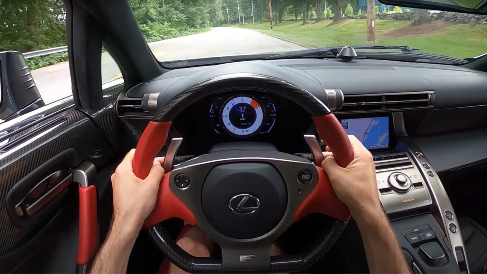 تعرف على قدرات لكزس LFA POV Drive المذهلة