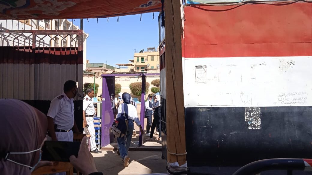 لجان امتحانات الثانوية العامة بأسوان 