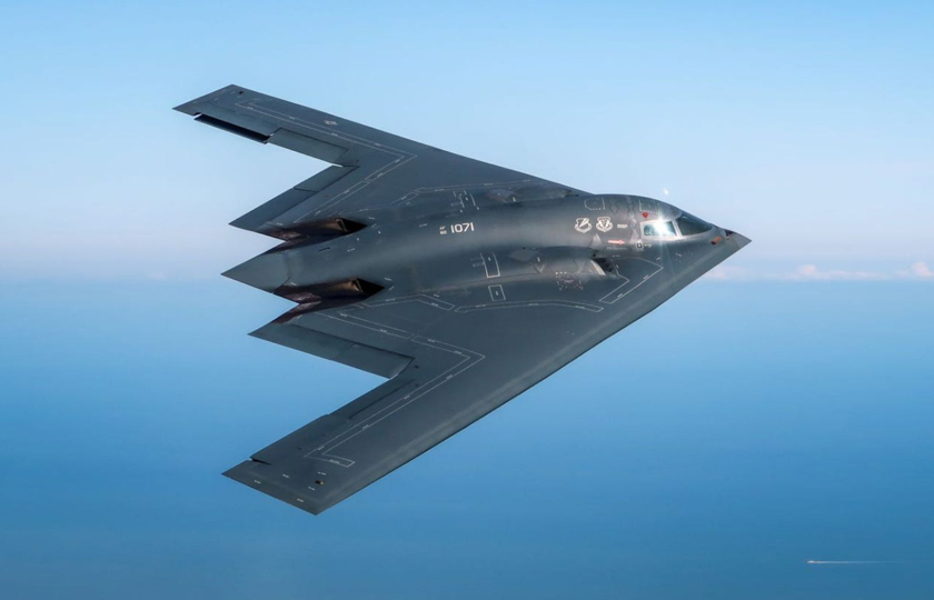 المقاتلة النووية الأمريكية B-21 Raider