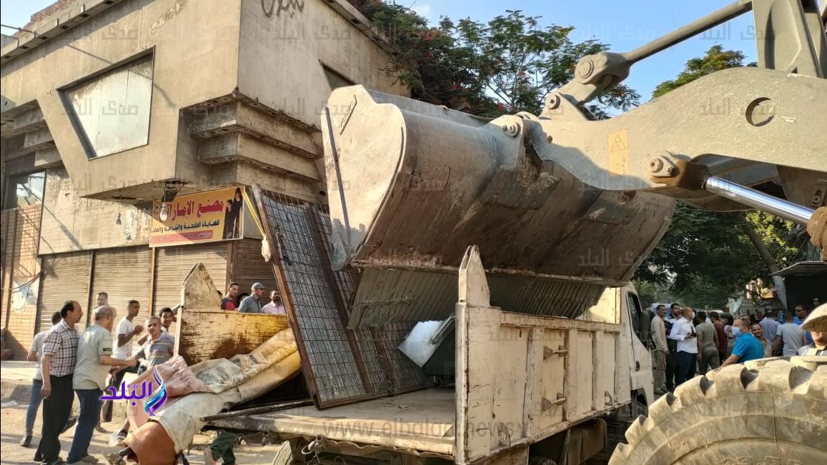 رفع الإشغالات للمحال والمقاهي