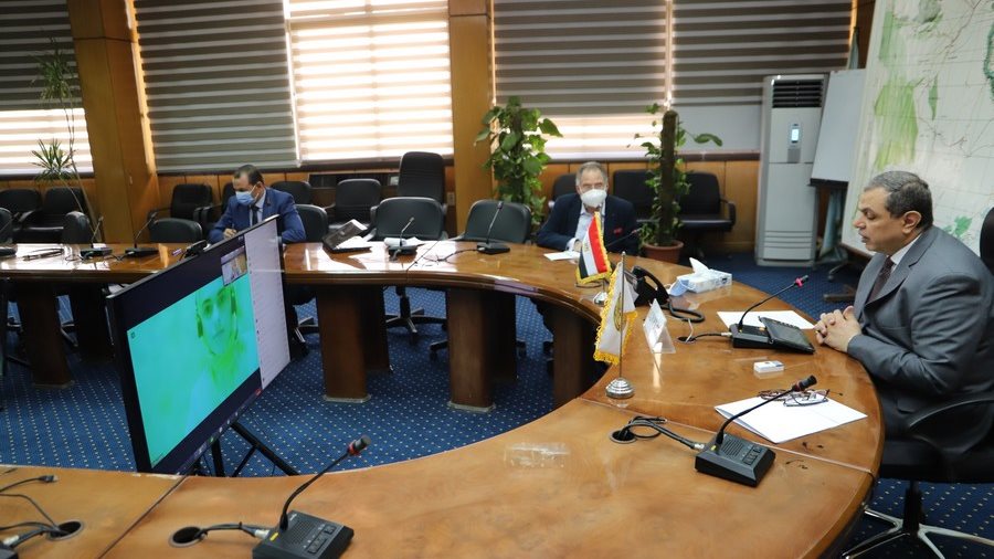 محمد سعفان وزير القوي العاملة 