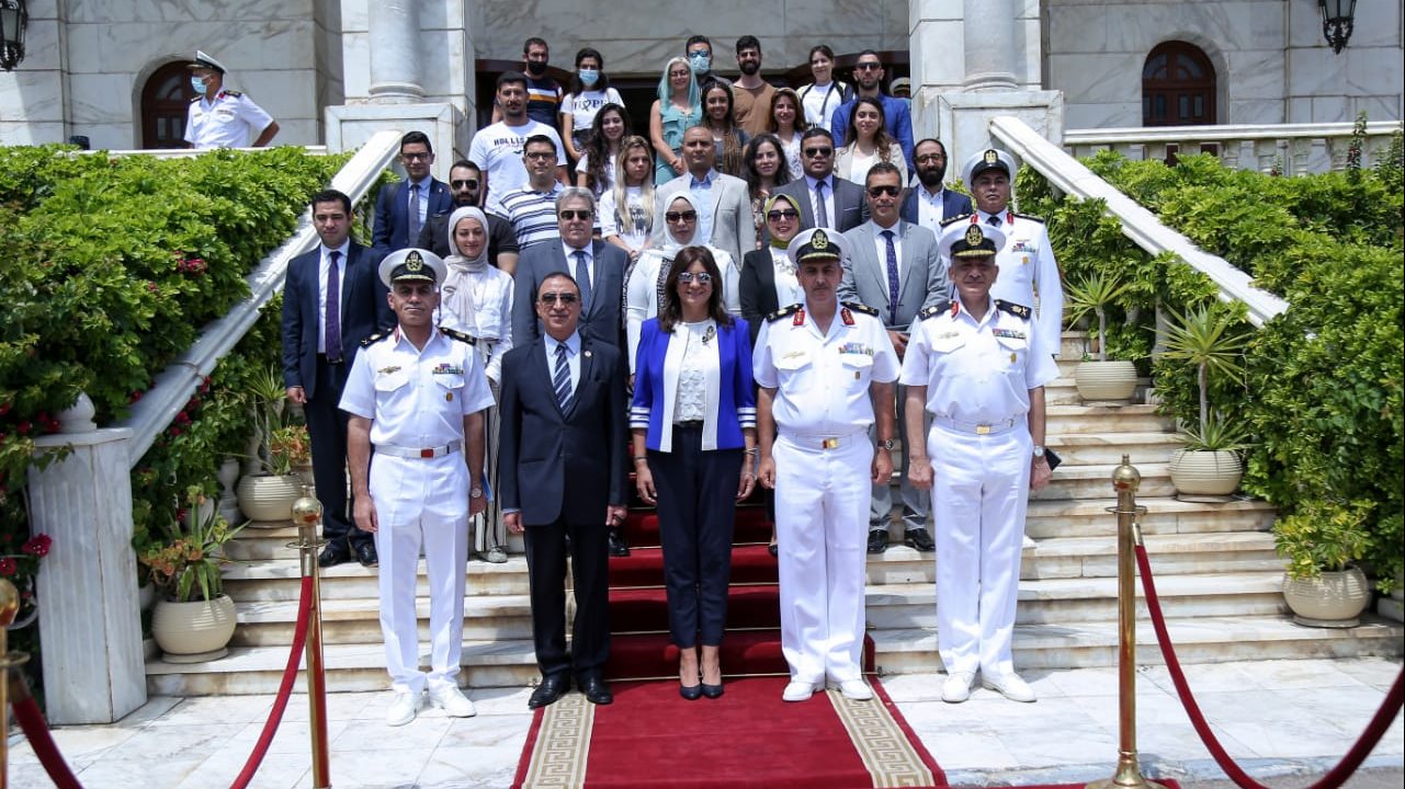 وفد الشباب المصرى واليونانى والقبرصى إلى القوات البحرية