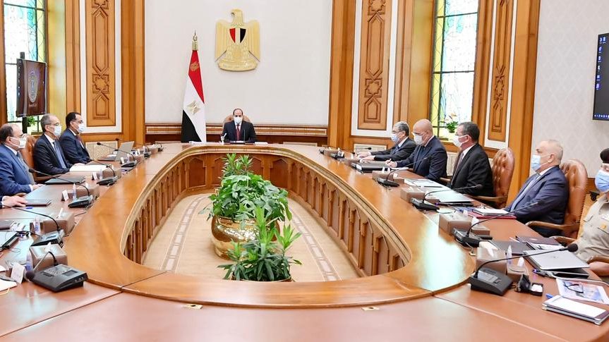 السيسي مع وفد الشباب اليوناني والقبرصي من الجذور المصرية