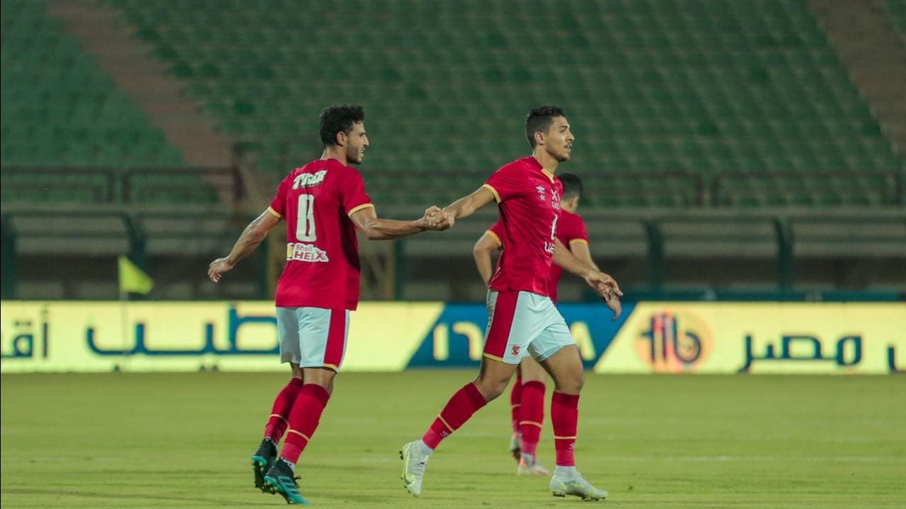 محمد شريف مهاجم النادى الأهلى 