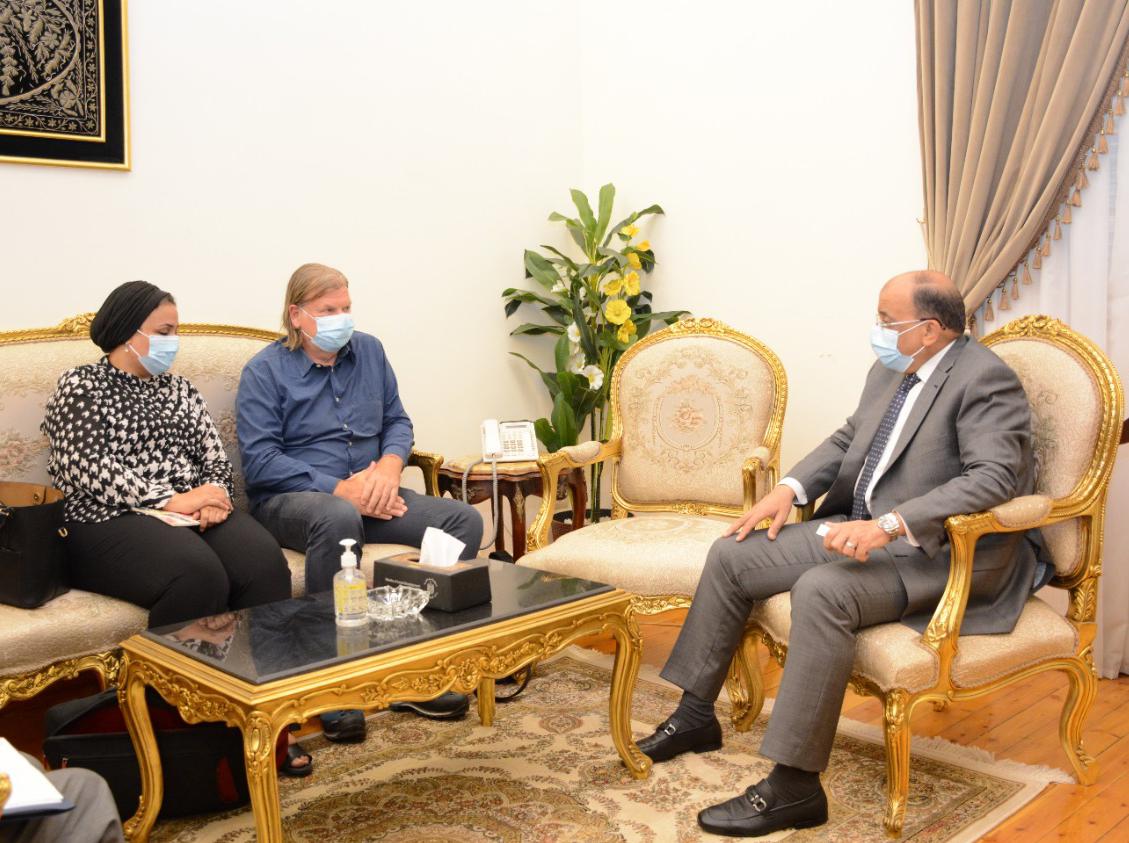 اجتماع وزير التنمية المحلية 