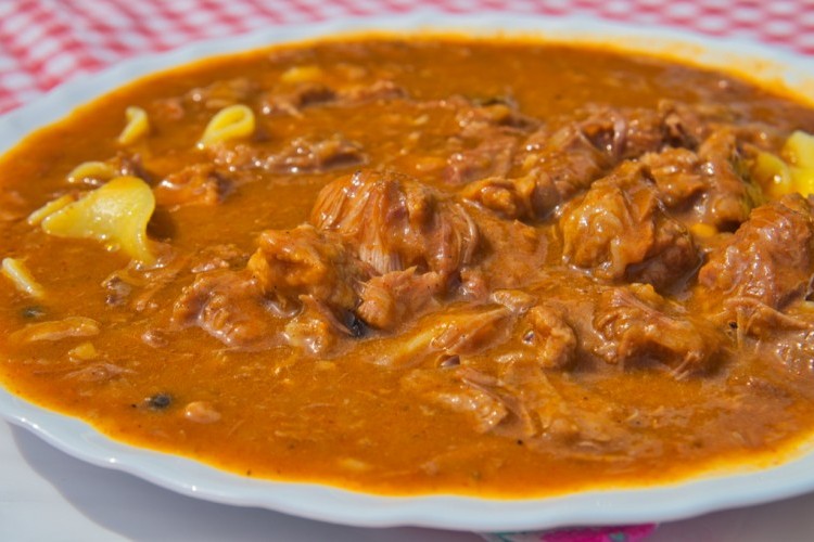 طريقة عمل المرقوق بالدجاج