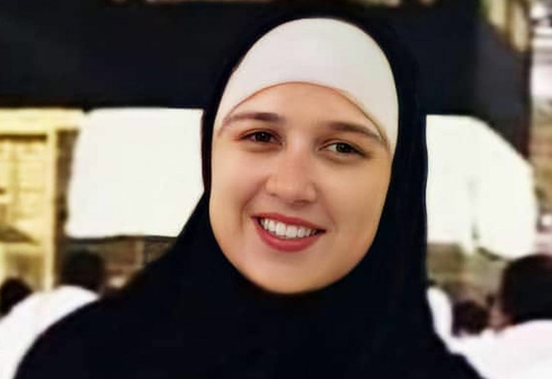 ياسمين عبد العزيز