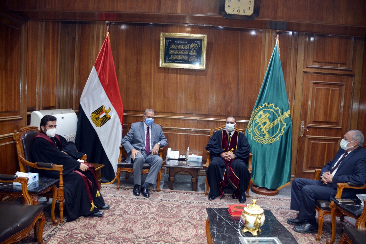 جانب من اللقاء جانب من اللقاء