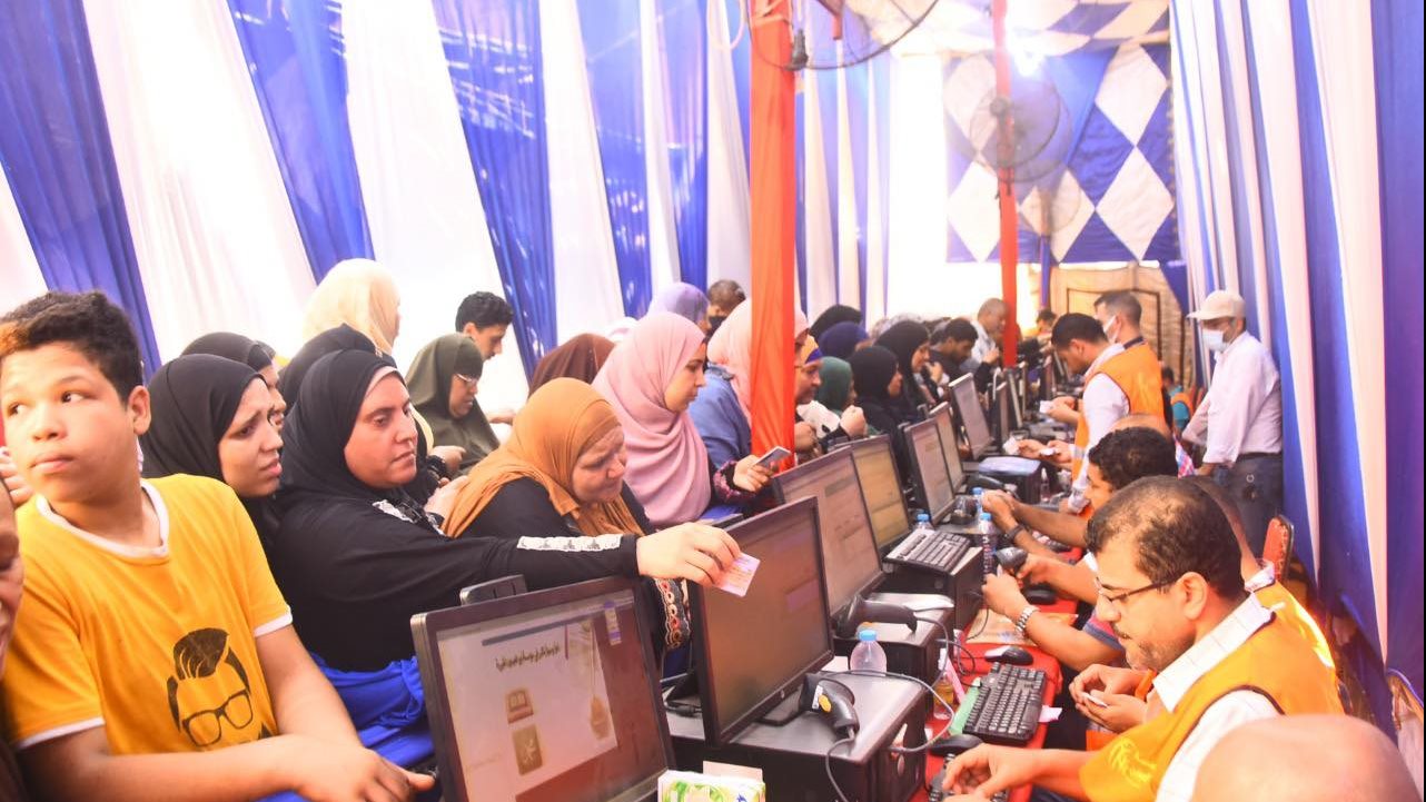 مؤسسة أبو العينين توزع 300 ألف كيلو لحوم على المواطنين