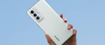 Realme GT Master Explorer Edition white color variant appears in official  images - GSMArena.com news