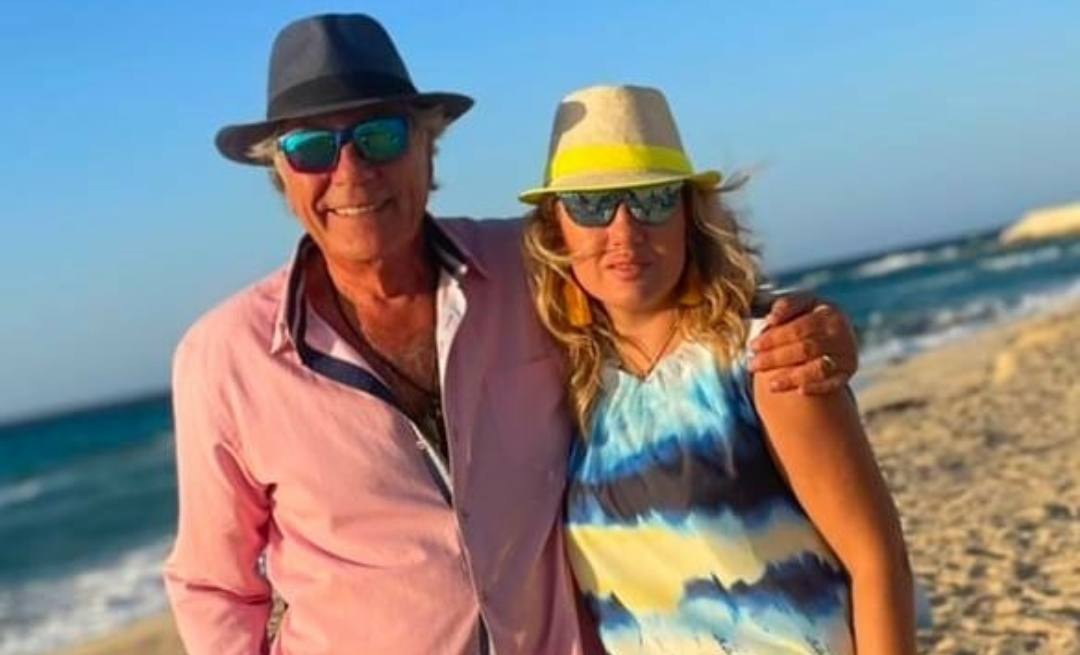 مصطفى فهمي وزوجته 