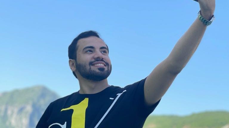 المدون عبد العزيز حمد