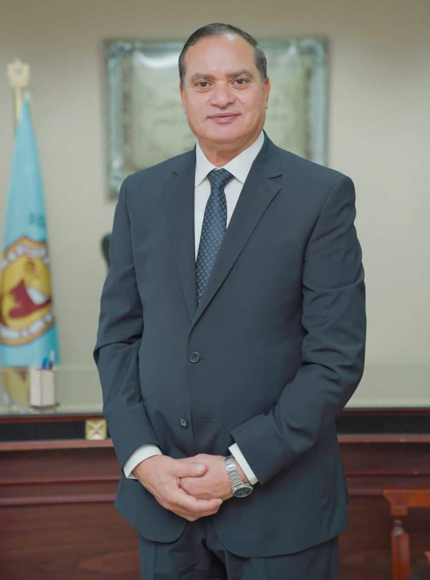 رئيس جامعة سوهاج