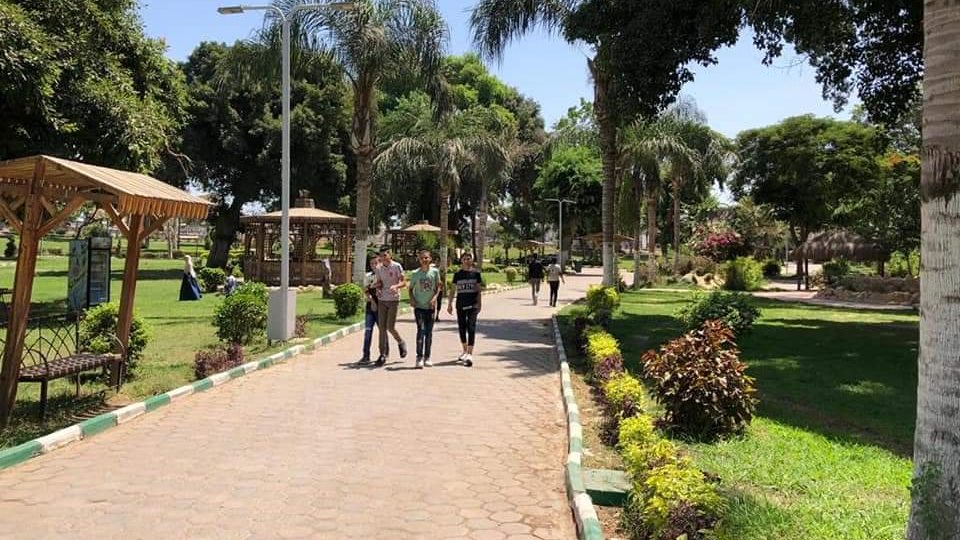 حدائق القناطر