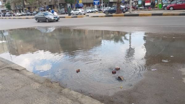 كسر ماسورة مياه بشارع القصر العينى