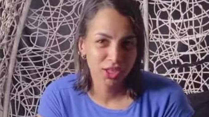 فتاة الهوهوز