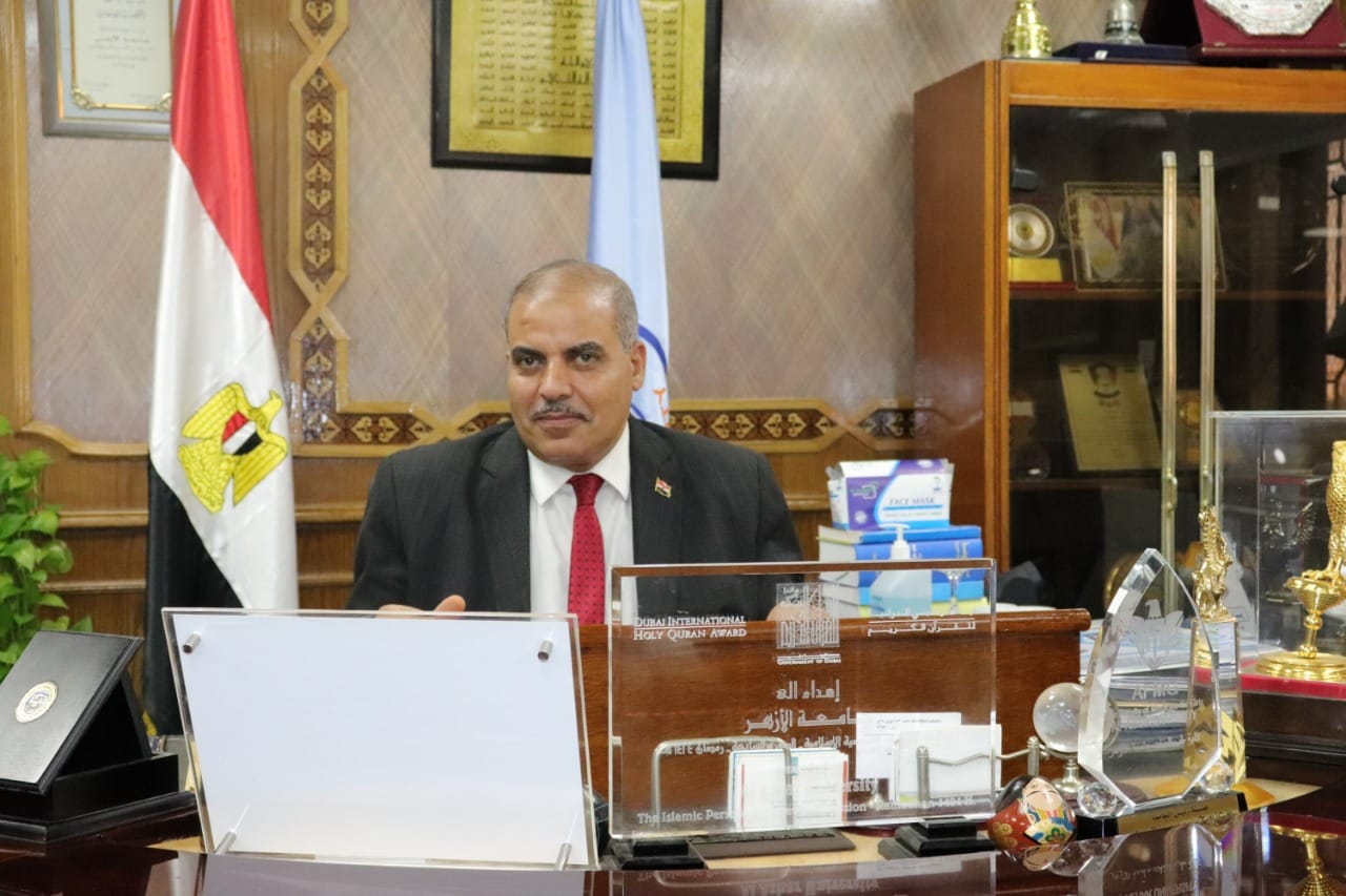 رئيس جامعة الأزهر
