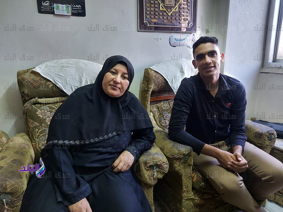 الأوائل علي مدارس الدبلومات الفنية 