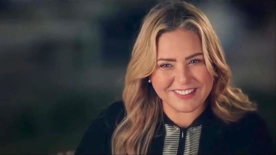 الفنانة صابرين 