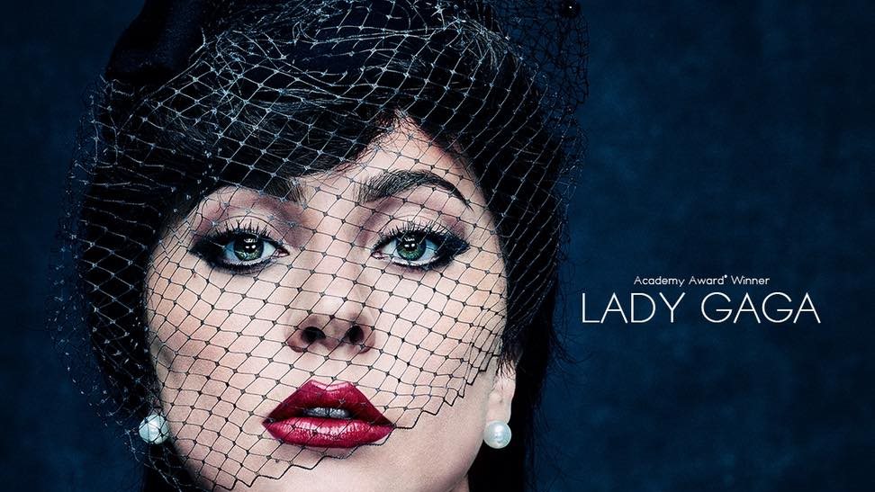 ليدي جاجا على بوستر House Of Gucci