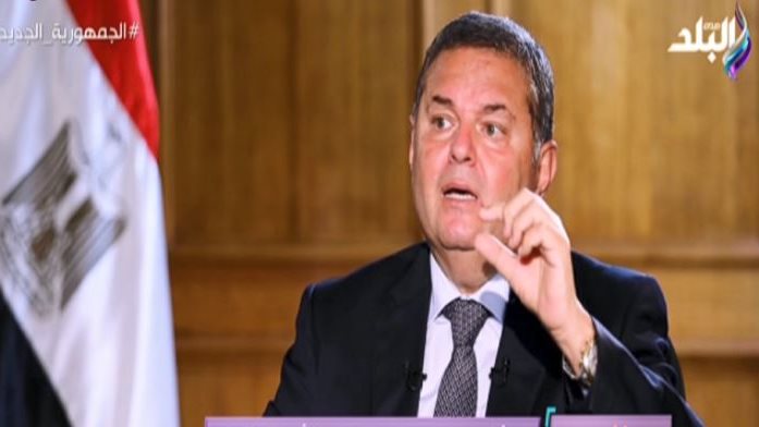 وزير قطاع الاعمال 