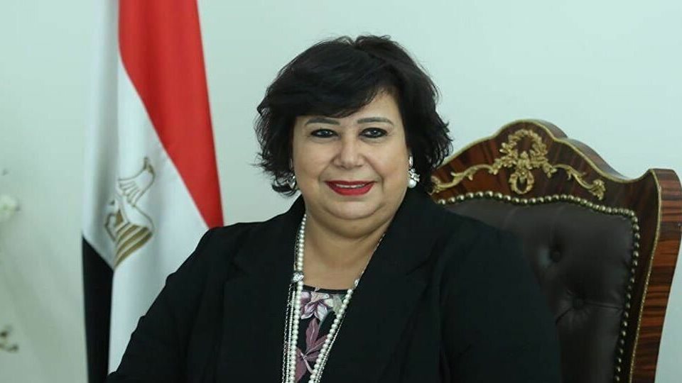 وزيرة الثقافة 