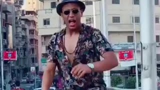 تقليد الفنان احمد زكى في "فيلم" مستر كاراتيه