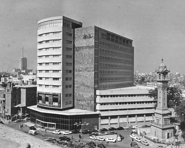 مبنى الأهرام بشارع الجلاء 